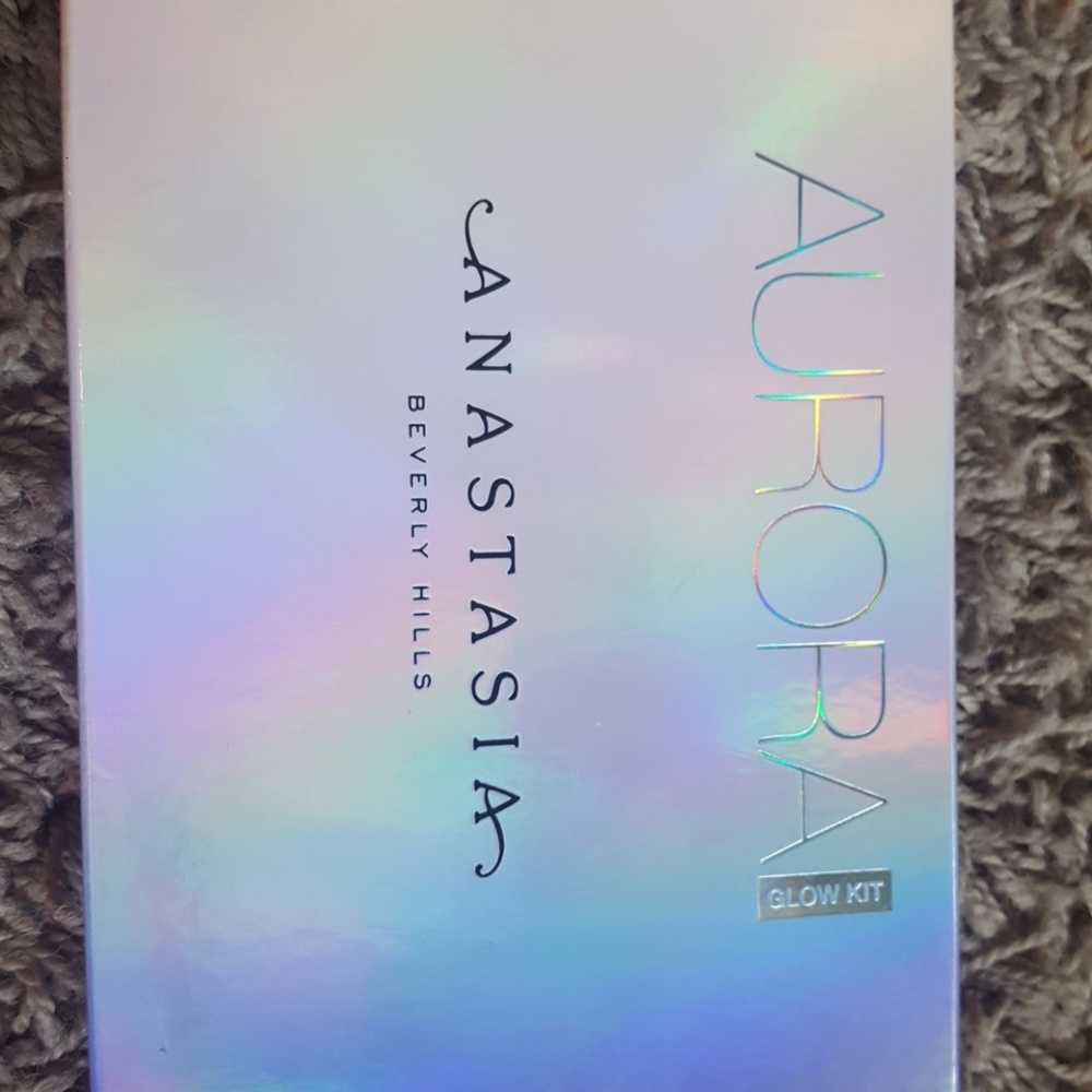 Anastasia Aurora Glow Kit